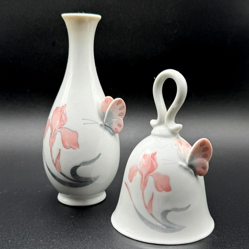 Vintage‎ Japanese Porcelain Butterfly Bell & Bud Vase Set Pink Coquette Floral